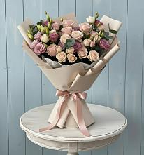 Букет цветов из:  Розы и Лизиантусы в Спас-Клепиках