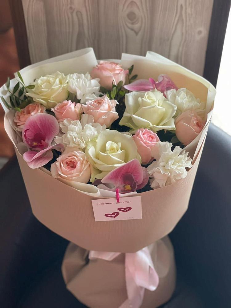 Букет цветов из: Орхидеи, Розы и Гвоздики в Спас-Клепиках