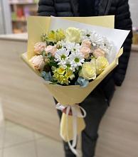 Букет цветов из:  Альстромерии, Розы и Хризантемы в Спас-Клепиках