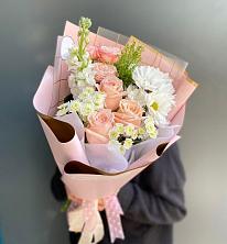 Букет цветов из:  Хризантемы и Розы в Спас-Клепиках