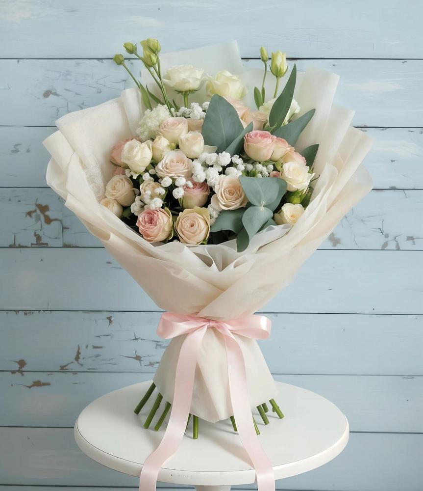 Букет цветов из: Розы и Лизиантусы в Спас-Клепиках