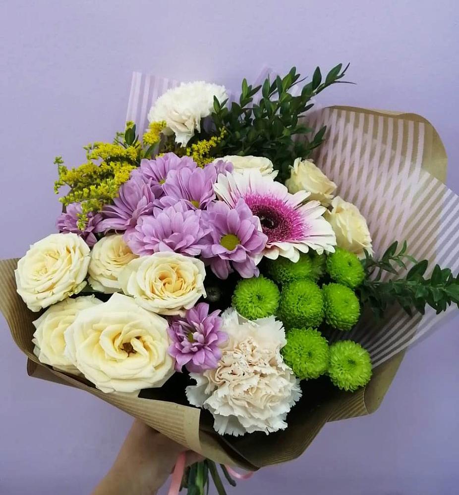 Букет цветов из: Хризантемы, Розы, Гвоздики и Герберы в Спас-Клепиках